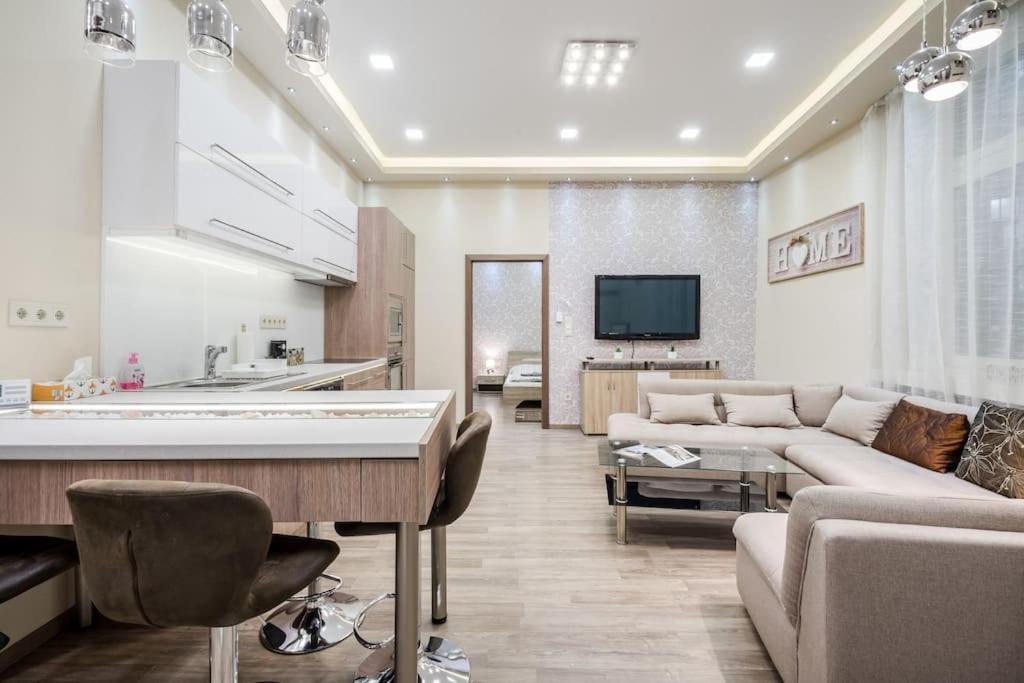 Ferienwohnung Szalag Utca 6 Luxurious Flat Castle District Budapest Exterior foto