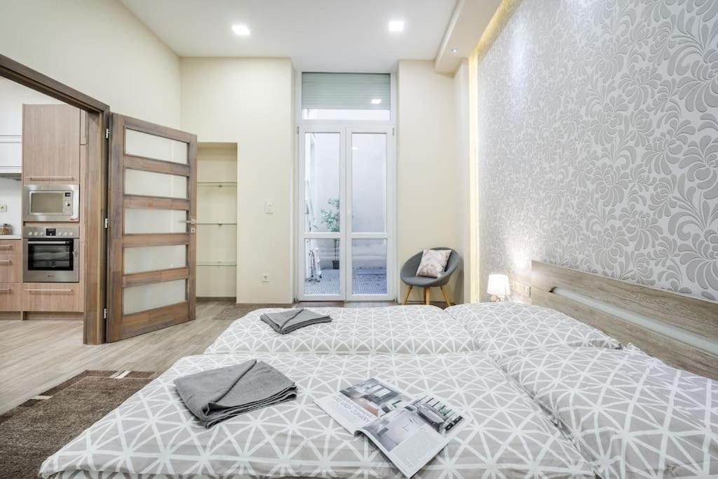 Ferienwohnung Szalag Utca 6 Luxurious Flat Castle District Budapest Exterior foto